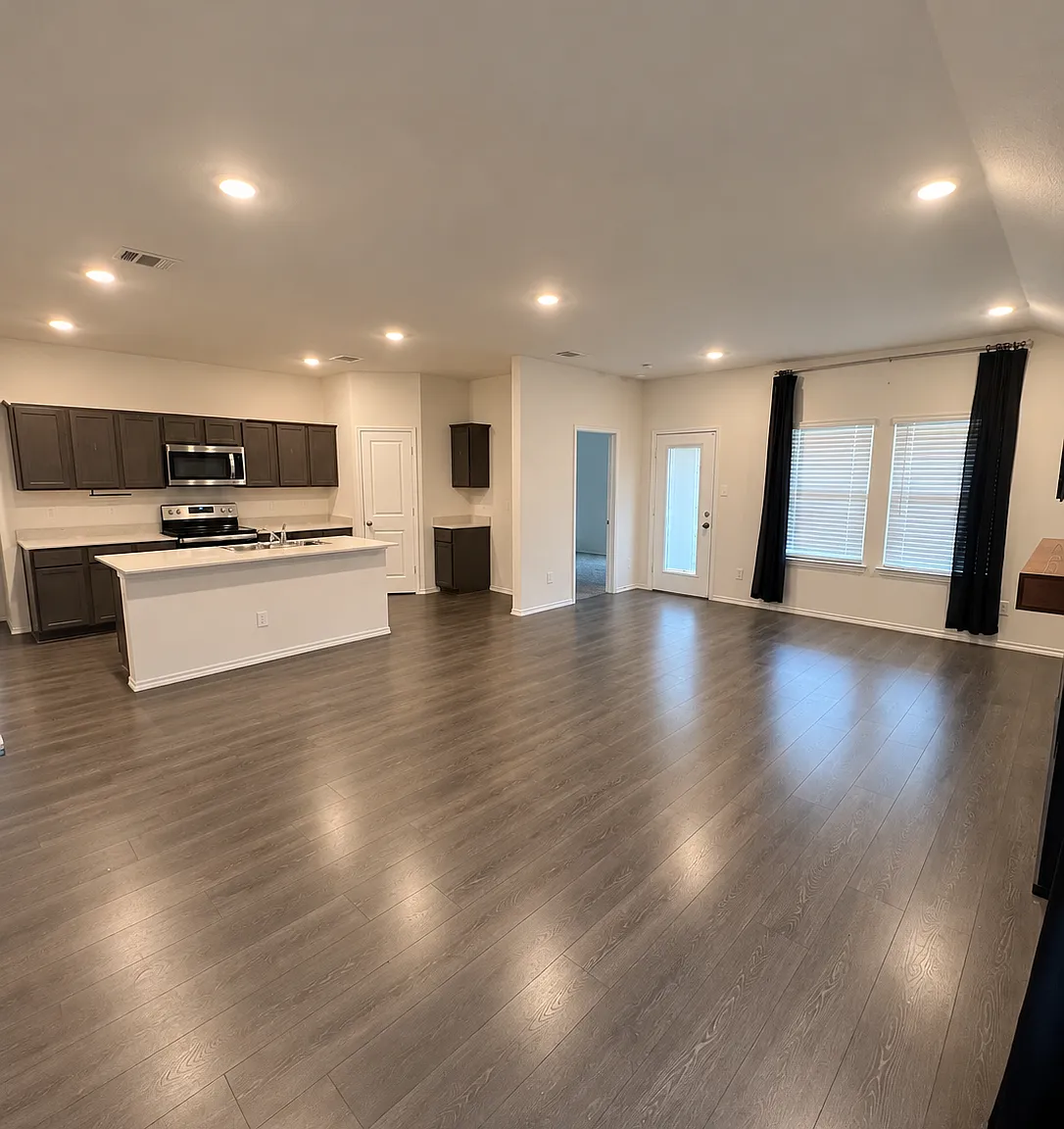 3 bed, 1532 sqft, $2,105 — Photo 3