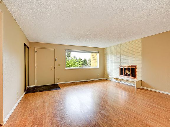5th image of 10112 75th Ave E