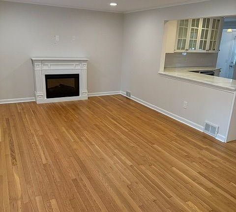 5th image of 335 Eastham Rd