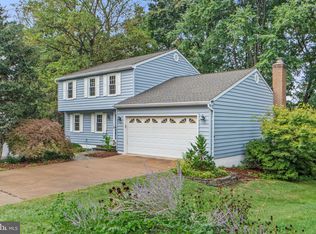 6361 Woodland Ridge Ct, Centreville, VA 20121
