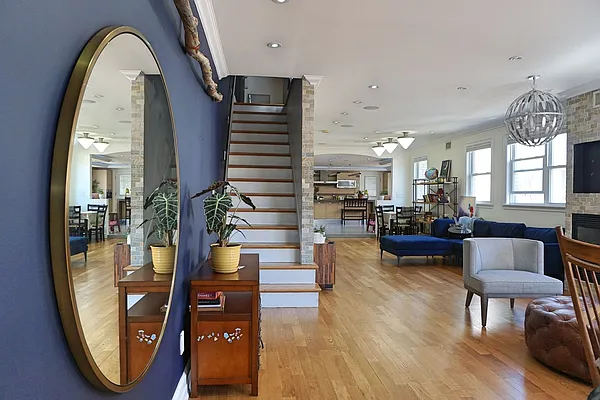 Sold by OOAKB&F INC | media 26