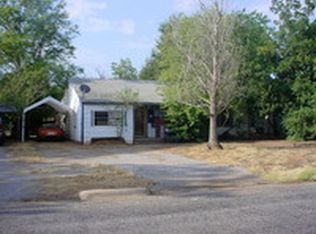 2015 London St, Vernon, TX 76384