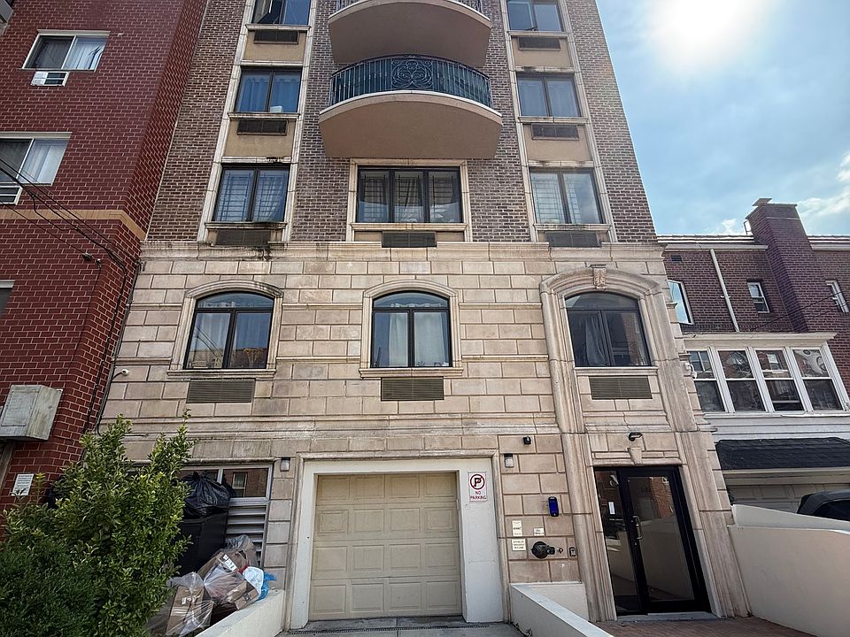 Building Photo 4