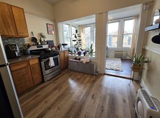 1906 W Waveland Ave APT 2R, Chicago, IL 60613