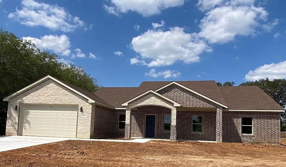 1st image of 240 County Road 4856