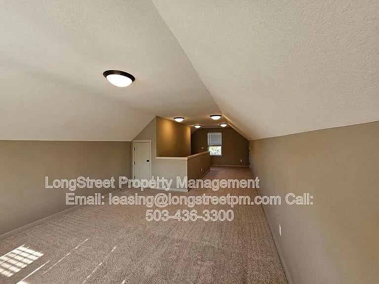 6458 NE 8th Ave — Photo 28