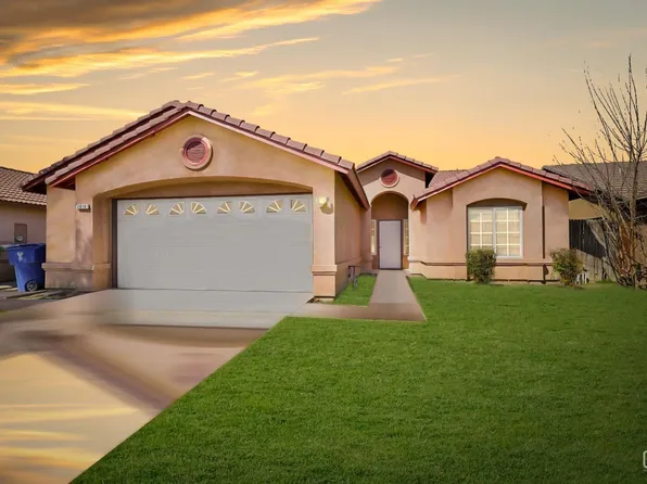 2810 Flint Hills Dr, Bakersfield, CA 93313