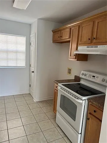 203 Maryland Dr #B — Photo 3