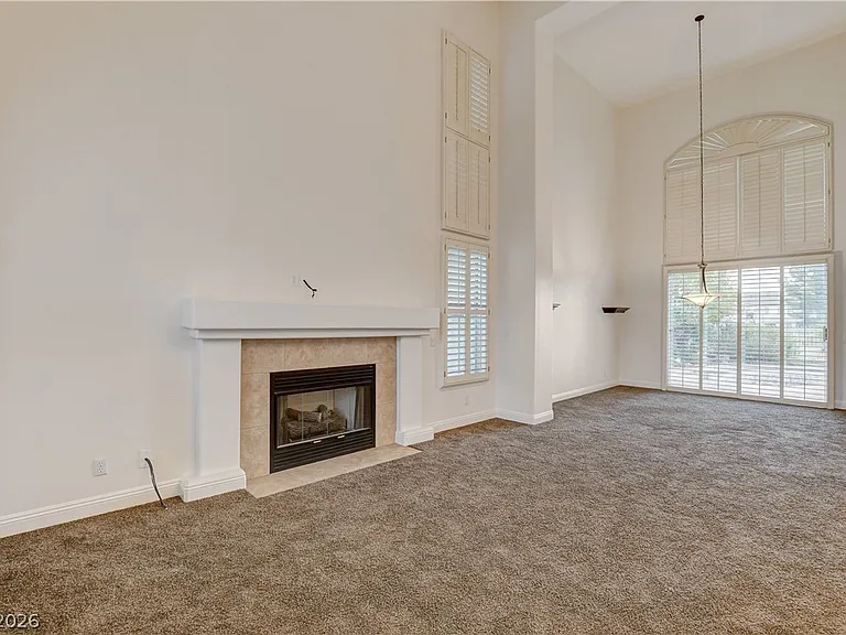 136 Ultra Dr — Photo 2