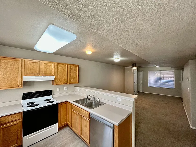 7877-7895 Antelope Valley Point — Photo 3