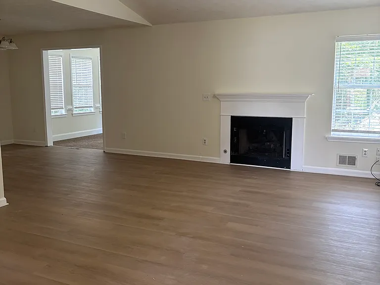 2742 Fairburn Rd SW — Photo 4