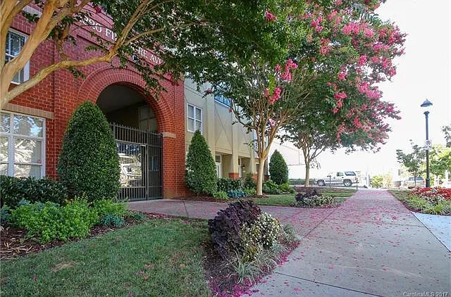 1320 Fillmore Ave #101 — Photo 9