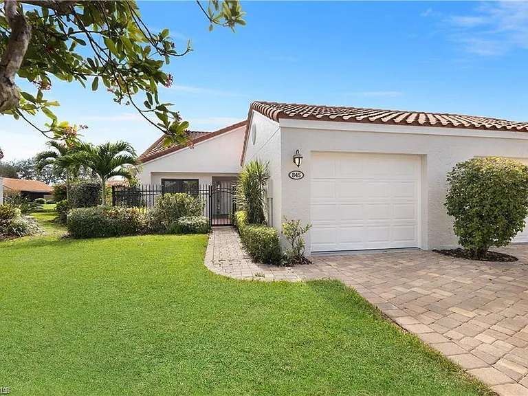 845 Reef Point Cir — Photo 26