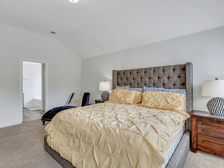487 Meloney Dr — Photo 23