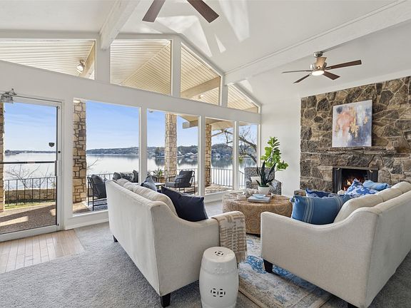 4th image of 648 S Rough Creek Ct