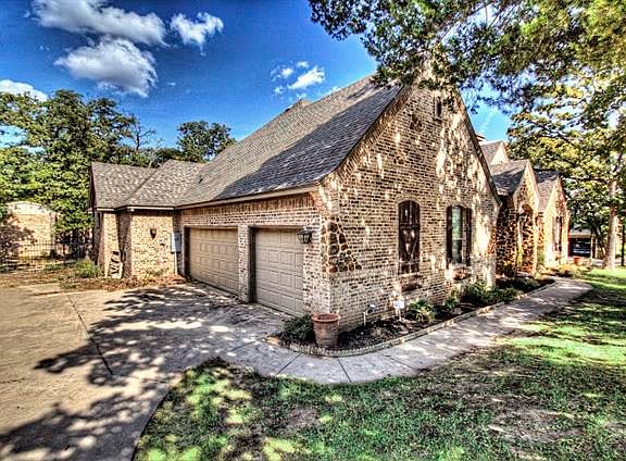 4th image of 2800 Windsor Oaks Ln