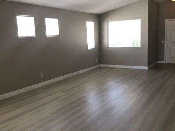 3rd image of 10342 Spider Rock Ave