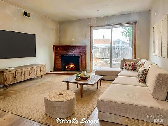 5th image of 49 Woodworth Way