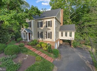 4928 Little Falls Rd, Arlington, VA 22207