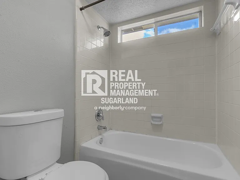 14418 Ardwell Dr — Photo 17
