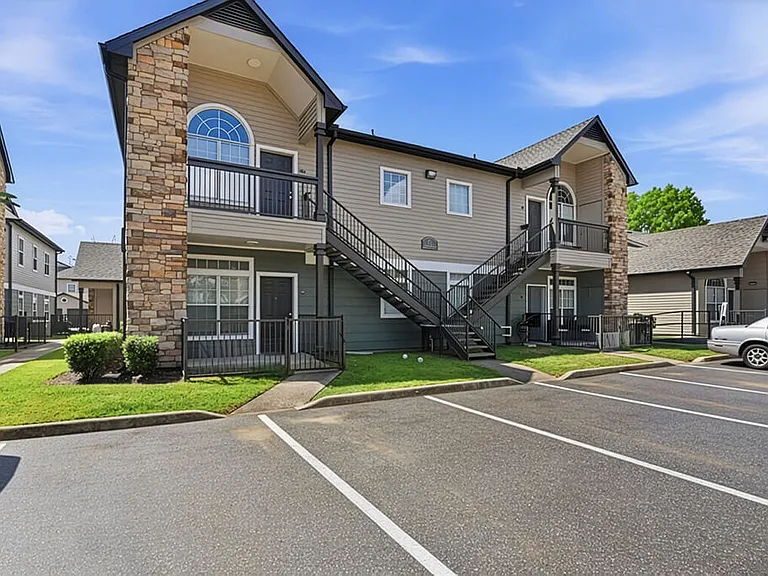 Almeda Park Apartments — Photo 16