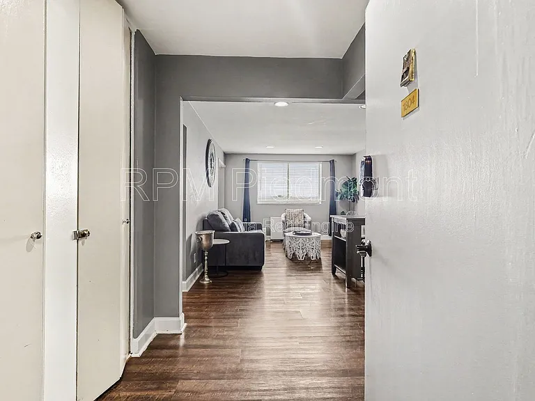 215 Piedmont Ave NE #1804 — Photo 6