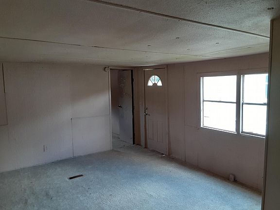 3rd image of 401 Pine St #4