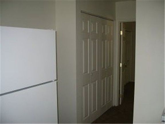 5th image of 10803 SE 62nd St