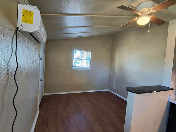3rd image of 617 E Avenue C #B