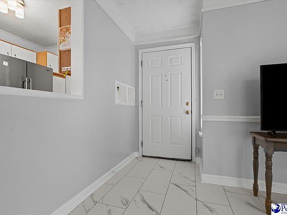 3rd image of 1122 Third Loop Rd #D