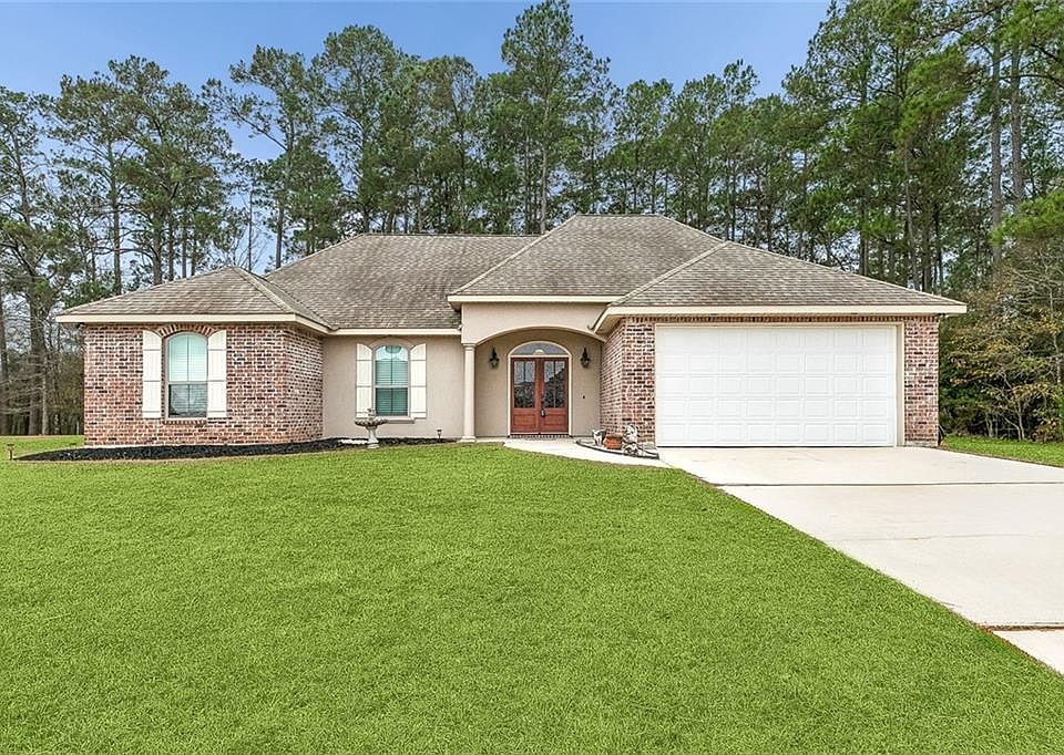 1st image of 13394 Riverlake Dr