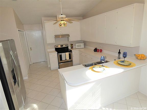 4th image of 6542 NW 37th Dr