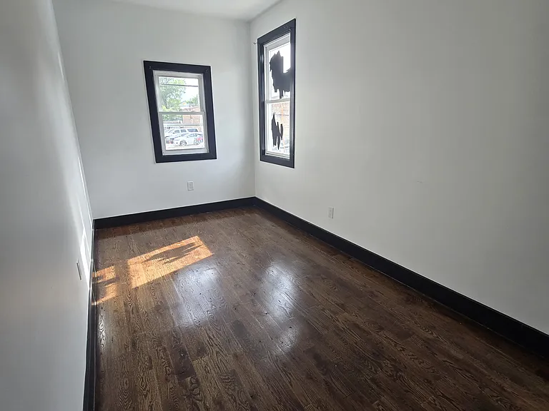 80 N 9th St #G1 — Photo 3