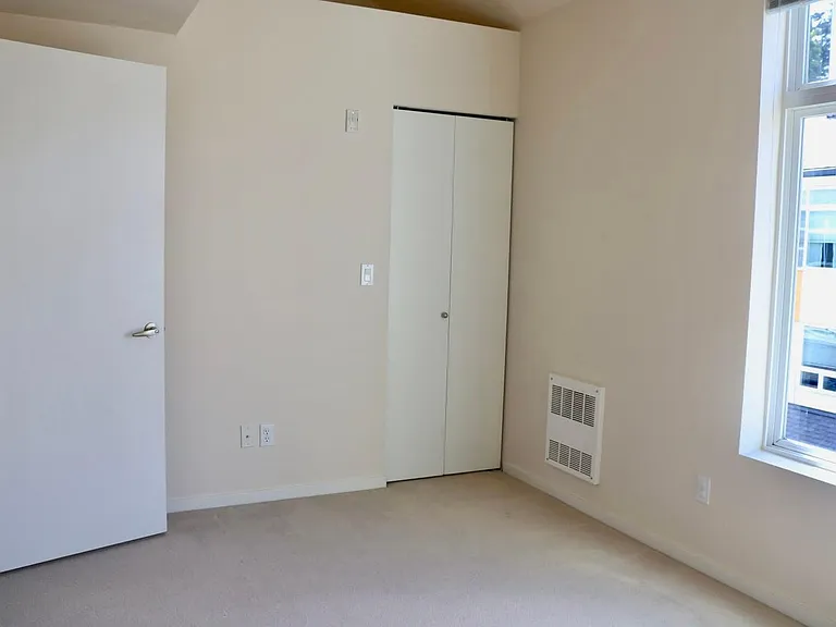 15175 NE 81st Way #104 — Photo 15