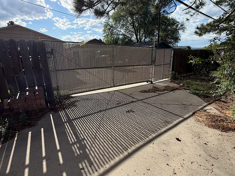 1428 Bellaire Dr — Photo 30