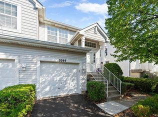 2089 Orchard Ln, Carpentersville, IL 60110