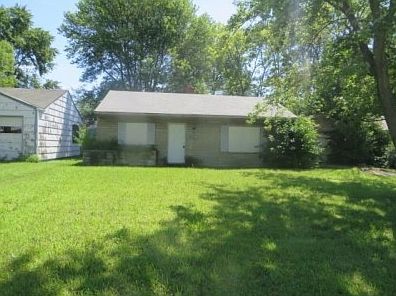 3rd image of 2207 N Arlington Ave