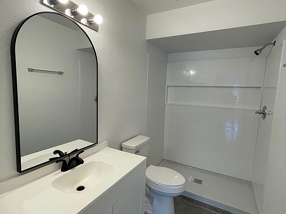 5th image of 12601 N 113th Ave APT 10