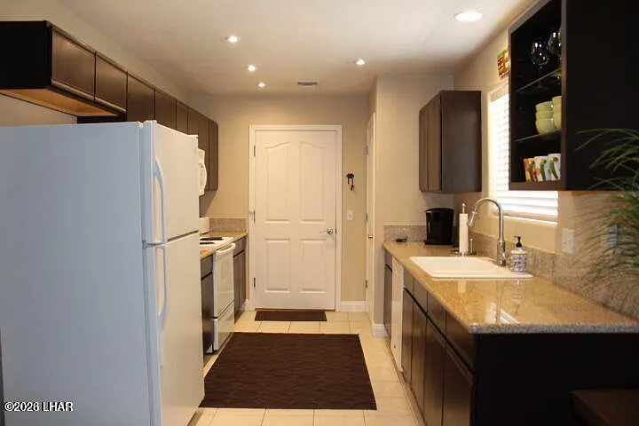 2910 Simitan Dr — Photo 6