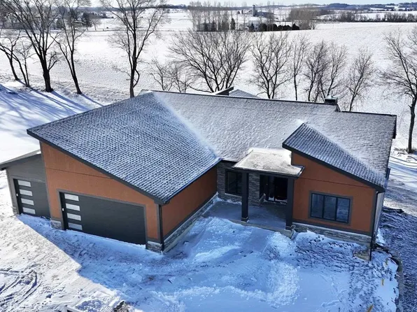 1300 Moll Drive, Waunakee, WI 53597