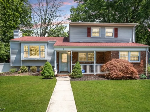 3 Mee Ln, New Providence Boro, NJ 07974