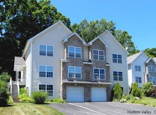 35 Cambridge Ct, Lloyd, NY 12528