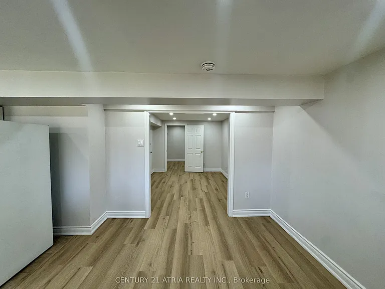 6 Woodward Cres #BASEMENT — Photo 6