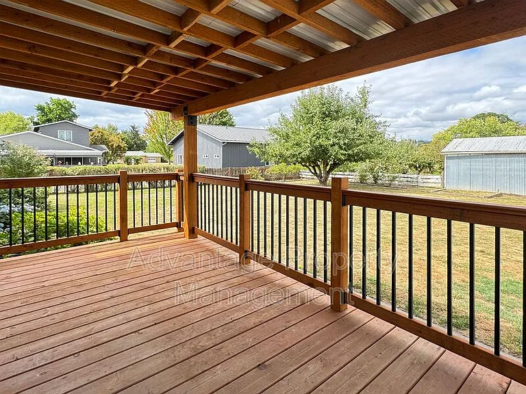 2889 NW Gibson Hill Rd — Photo 14