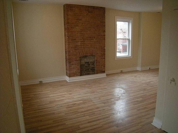 2nd image of 244 S Saint Clair St #2