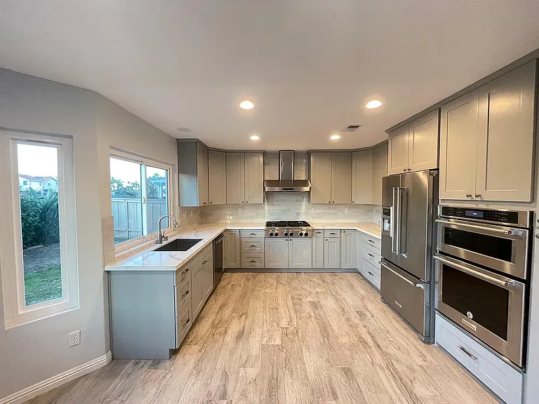 7210 Fargate Ter — Photo 1
