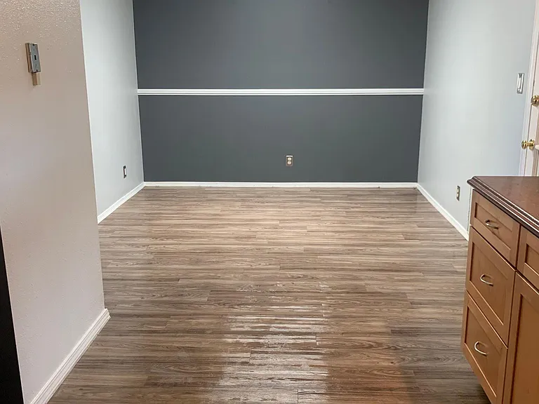 6336 Mendius Ave NE — Photo 5