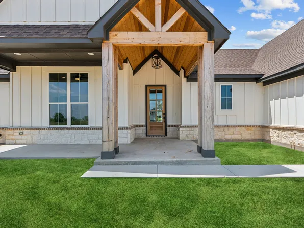 217 Blackjack Xing, Paradise, TX 76073