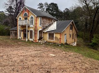 1034 S Indian Creek Dr, Stone Mountain, GA 30083