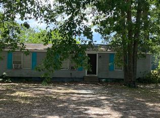 172 Forest Rd, Springfield, GA 31329